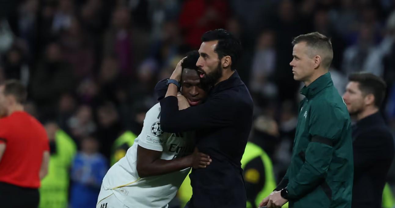 英雄联盟赛事官网-阿斯：维尼修斯不着急续约，他想先找回“金球奖”版本的自己